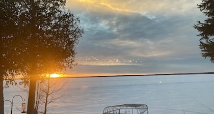 Cabin on the Lake- 4 season