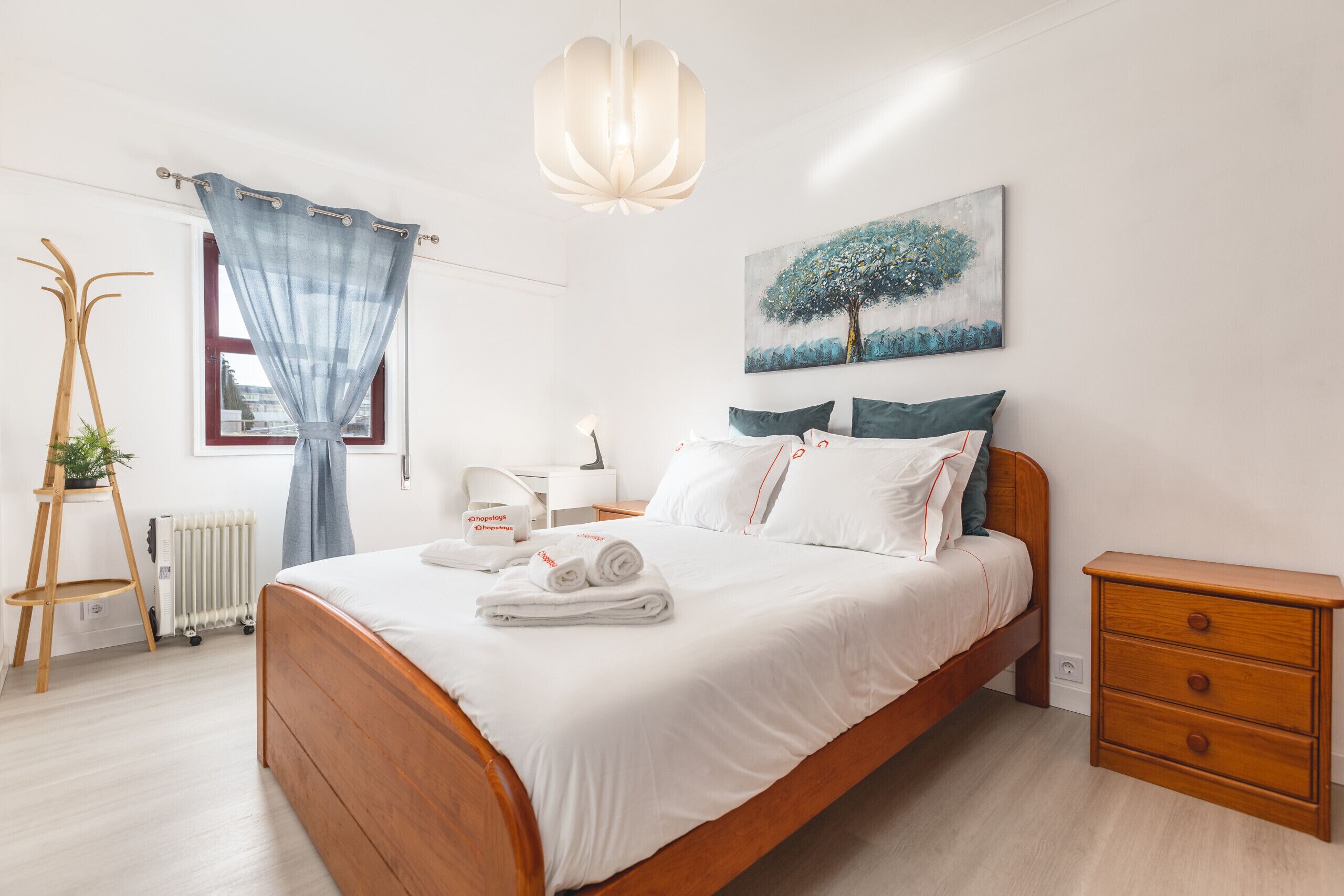 Bügeleisen/Bügelbrett, kostenloses WLAN, Bettwäsche