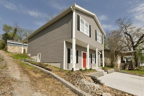House (Third Street Retreat-Walking 2 blocks) | Exterior - Third Street Retreat-walking 2 Blocks to Downtown 12+ Guests! (Branson)