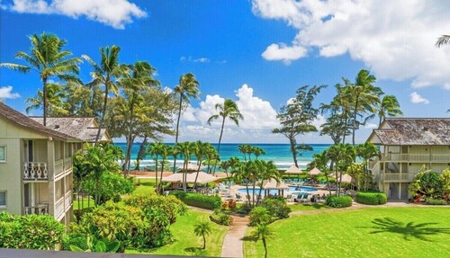 Islander on the Beach ONE-BEDROOM unit #308, Top floor, incredible Ocean Views