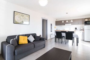 TV - DO-B31 Modern air-conditioned 3-room flat 300m from the beach (NARBONNE-PLAGE)