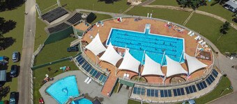 Mobile home with air conditioning, terrace and pool