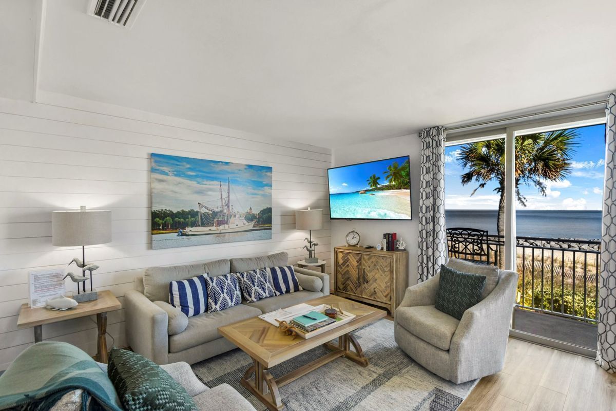 Villa 129 1175 N. Beachview Drive #129