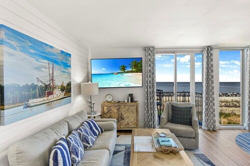 Villa 129 - Beautiful oceanfront condo with gorgeous views