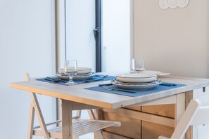 Dining - Cosy dwelling in Rua do Bonjardim (Porto)
