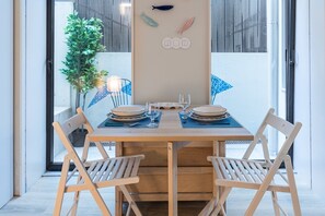 Dining - Cosy dwelling in Rua do Bonjardim (Porto)