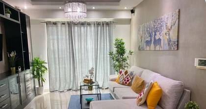 Entire apartment 3 comfortable rooms in a central area 2 covered parking spaces