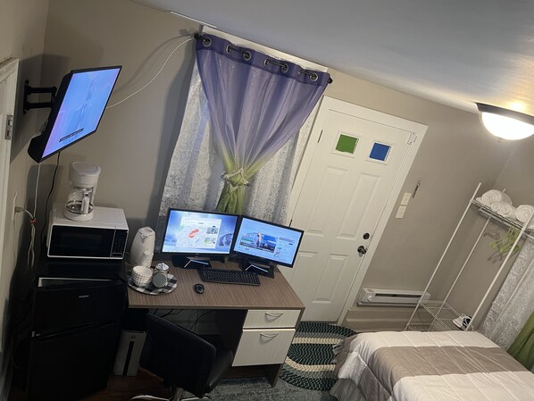 1 slaapkamer, een bureau, gratis wifi, beddengoed