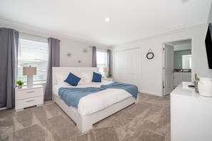 4 bedrooms, iron/ironing board, free WiFi, bed sheets