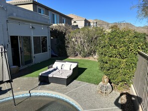 Tina de hidromasaje al aire libre