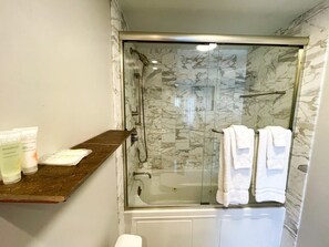 Bathtub
