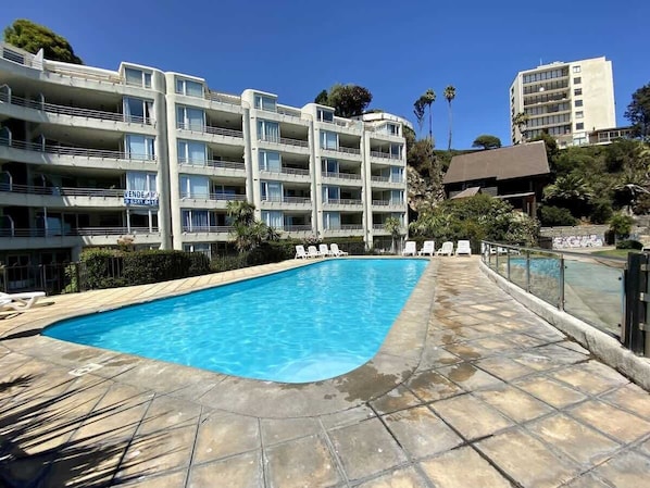 Pool - Oceanfront Studio Pool AC Parking Cerro Castillo (Viña del Mar)