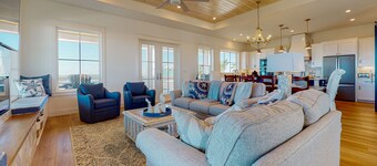 Gulf Views, Private Heated Pool, Golf Cart Included, Boardwalk to the Beach