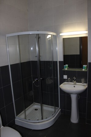 Bathroom - Darchi Hotel (Tbilisi)