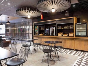 Dining - Ibis Marseille Centre Prefecture (Marseille)