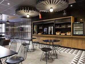 Dining - Ibis Marseille Centre Prefecture (Marseille)