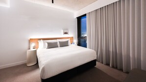 Room - Nesuto Docklands Apartment Hotel (Docklands)