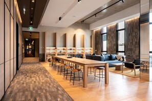 Reception - Nesuto Docklands Apartment Hotel (Docklands)