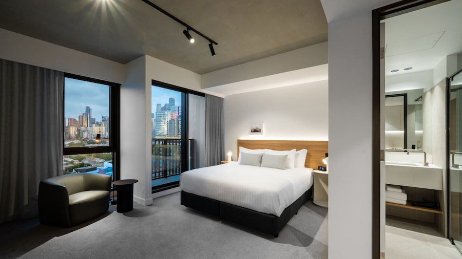 Nesuto Docklands Apartment Hotel