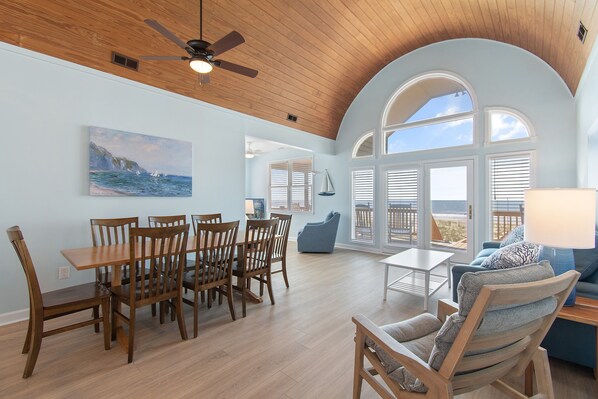 TV, DVD player - "Weekend Wonder" is a peaceful 4 bedroom, 2 bathroom oceanfront home. (Holden Beach)