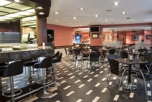 Bar (in der Unterkunft)