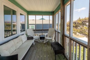 Property grounds - This lovely four-bedroom oceanfront home, “Holden Sunshine,” has amazing views of the Atlantic! (Holden Beach)
