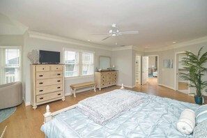 4 habitaciones, wifi gratis y ropa de cama