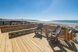 Property grounds - Hobbs Realty - “Driftwood” | Cozy 5BR Pet-Friendly Oceanfront Home w/ Beautiful Views (Holden Beach)