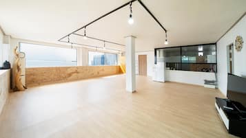 Basic Room, 1 Bedroom (1F group room) | 1 bedroom, free WiFi