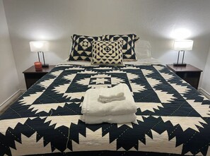 2 quartos, escrivaninha, Wi-Fi de cortesia, roupa de cama