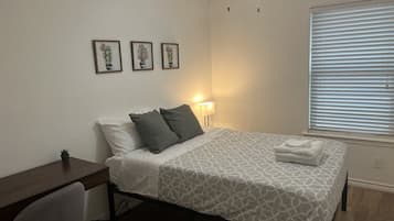 2 bedrooms, desk, free WiFi, bed sheets