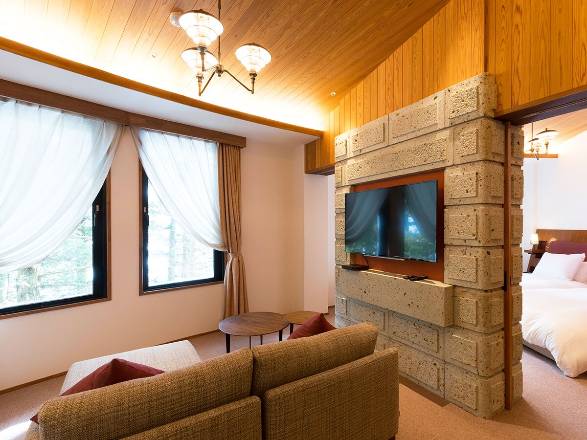 Comfort Studio Suite, 1 Bedroom, Non Smoking | Minibar, in-room safe, desk, laptop workspace