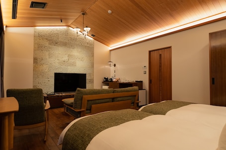 Deluxe Studio Suite, 1 Bedroom, Non Smoking, Annex Building | Minibar, in-room safe, desk, laptop workspace. NIKKO-NISHIMACHICLUB A LA TOUTO