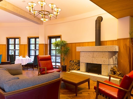 Lobby. NIKKO-NISHIMACHICLUB A LA TOUTO