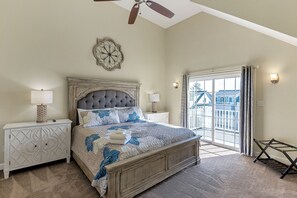 4 chambres, bureau, Wi-Fi, draps fournis