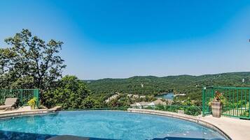 Outdoor pool, an infinity pool