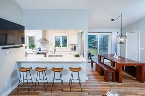 Microwave, oven, stovetop, dishwasher - Newly Renovated, Downtown Baileys Harbor-walking distance to marina! (Baileys Harbor)