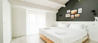 Caravelle - St. Mary's - Penthouse a stone's throw from the sea