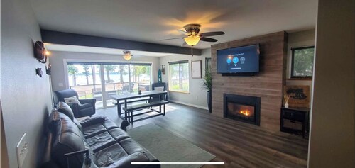 Middle of the Action on Detroit Lake!