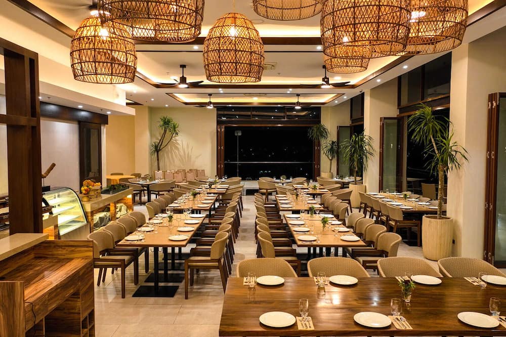 Cebu One Tectona Resort Hotel