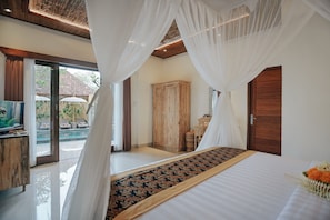 1 bedroom, individually decorated, individually furnished, desk - Sitala Suite (Ubud)
