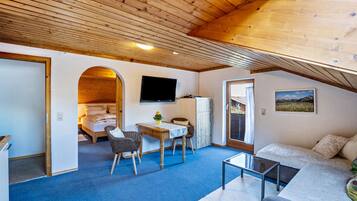 1 室のベッドルーム、アイロン / アイロン台、WiFi (無料)、ベッドシーツ