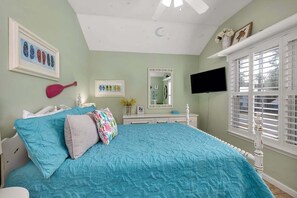 5 bedrooms, iron/ironing board, free WiFi, bed sheets - A Family Favorite! Spacious Home with Private Pool (Saint Simons Island)
