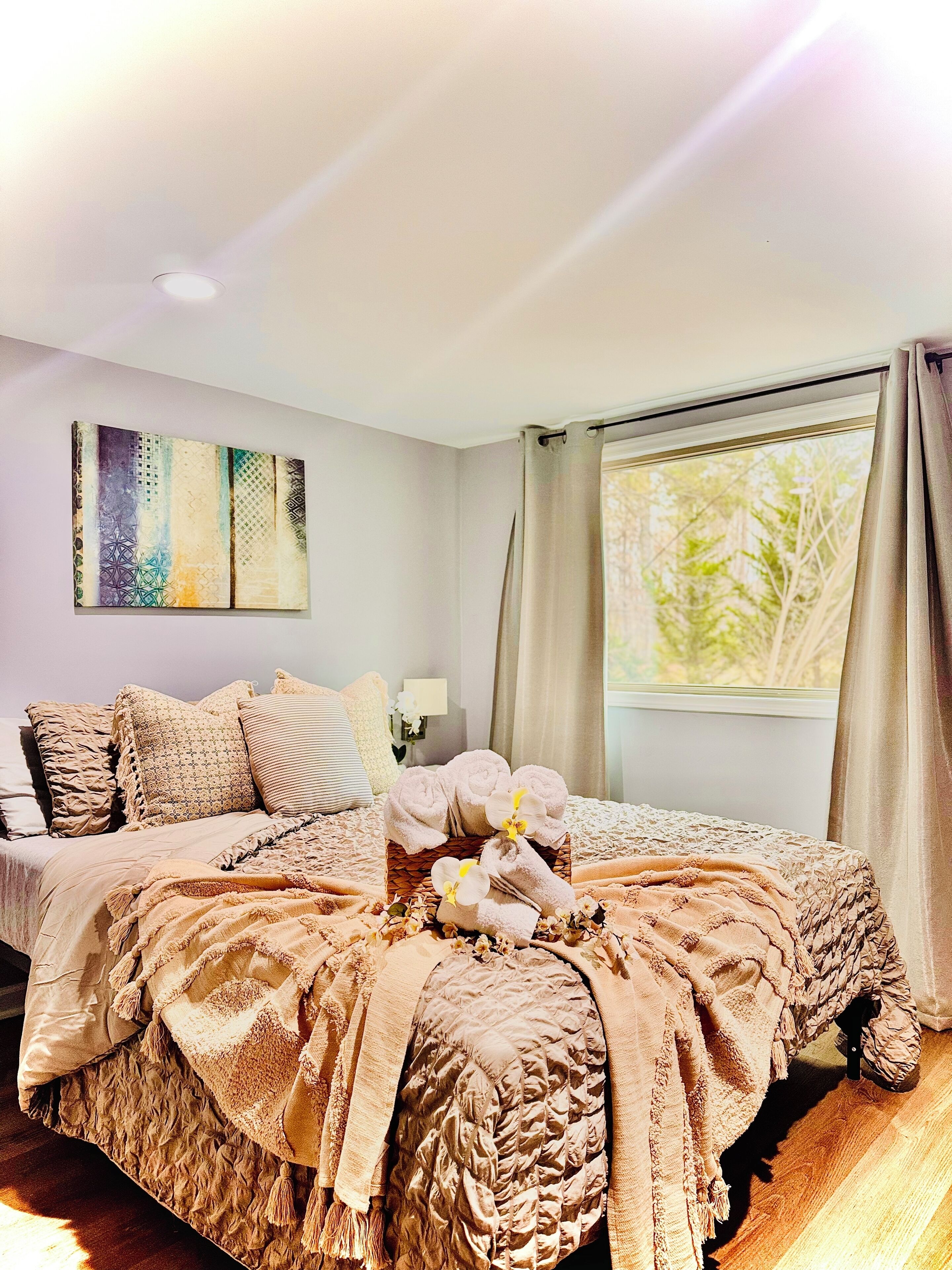 2 bedrooms, in-room safe, desk, travel crib