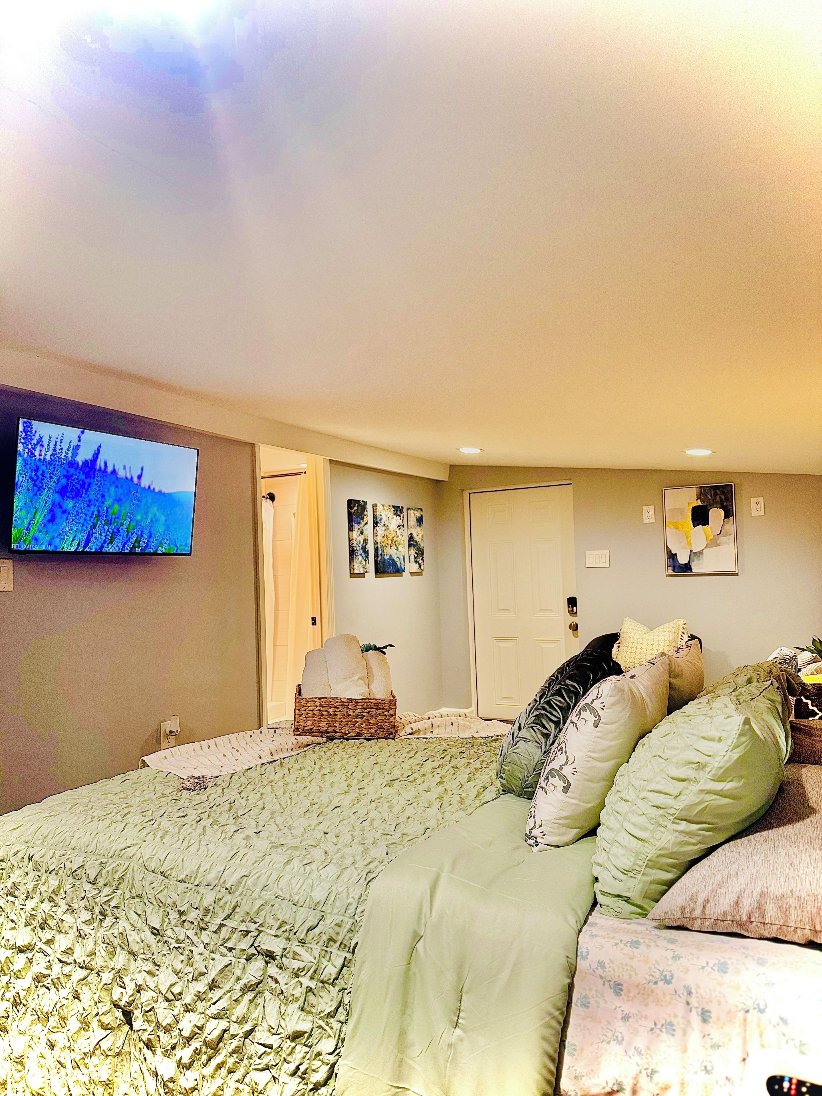 2 室のベッドルーム、セーフティボックス (室内)、デスク、旅行用ベビーベッド