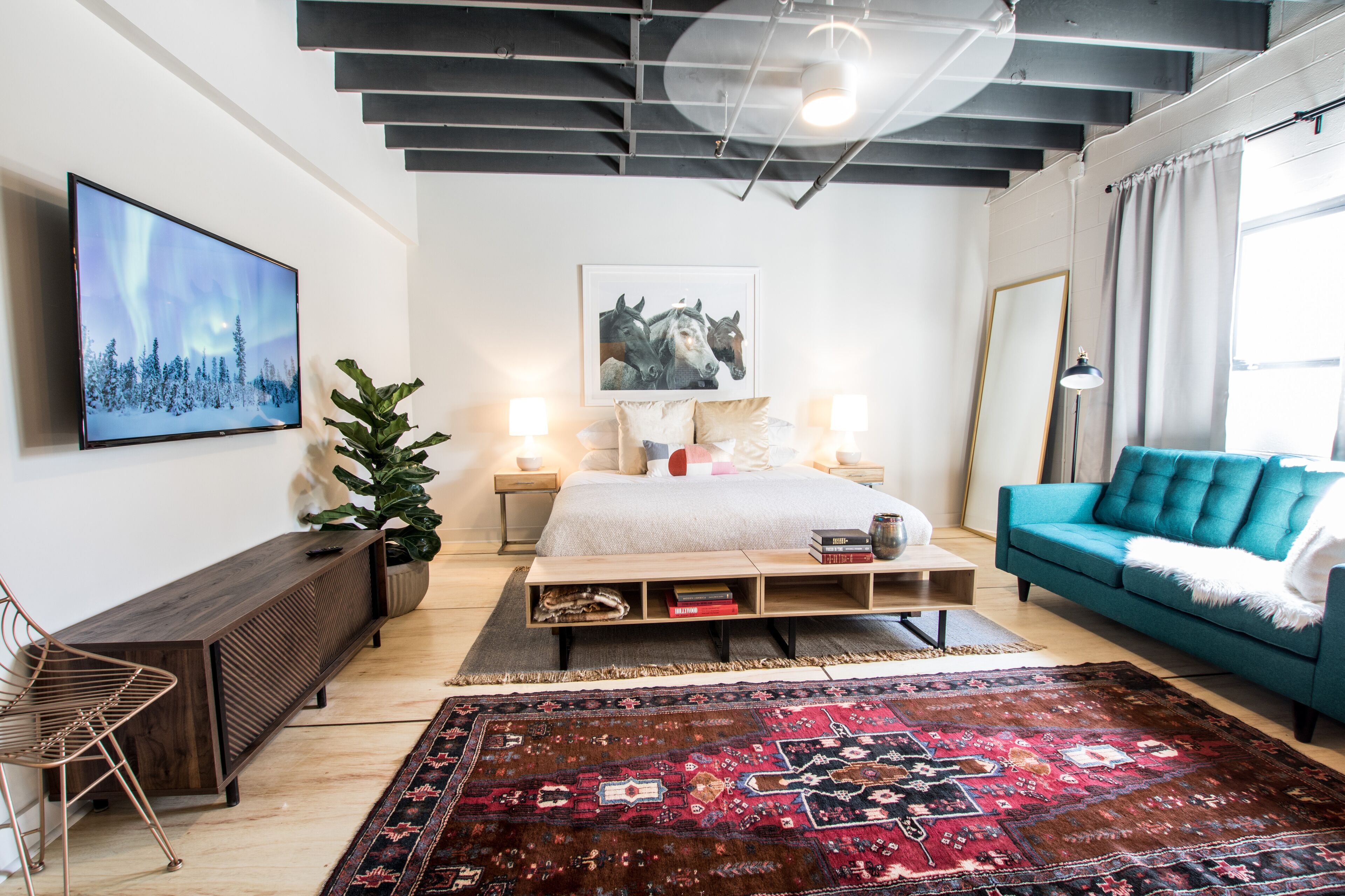 Basic Suite, 1 King Bed, Non Smoking | Premium bedding, down duvets, memory-foam beds, individually furnished