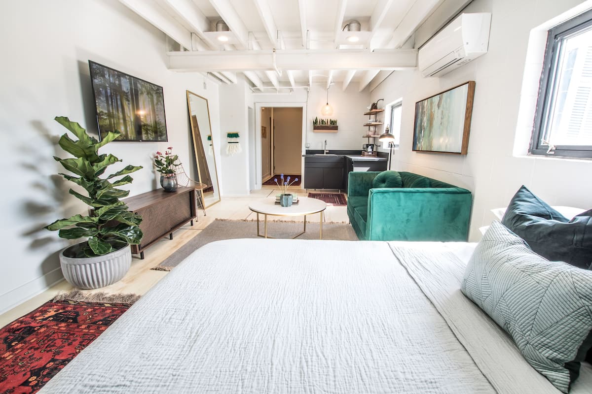 Suite Prestigio, 1 cama Queen size, para no fumadores | 2 habitaciones, ropa de cama de alta calidad y edredón