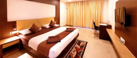 Egyptian cotton sheets, premium bedding, down comforters, pillowtop beds