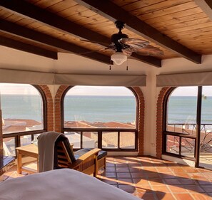 4 habitaciones, internet y ropa de cama