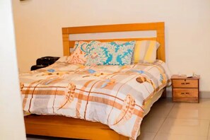 3 bedrooms, WiFi, bed sheets, wheelchair access - Best Apartments in Kigali-Rwanda behind Kigali Convention Center (Kigali)